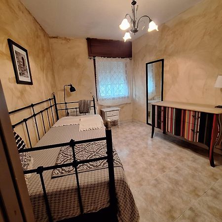 Apartamento En Cimadevila, Lobios Apartment Bagian luar foto
